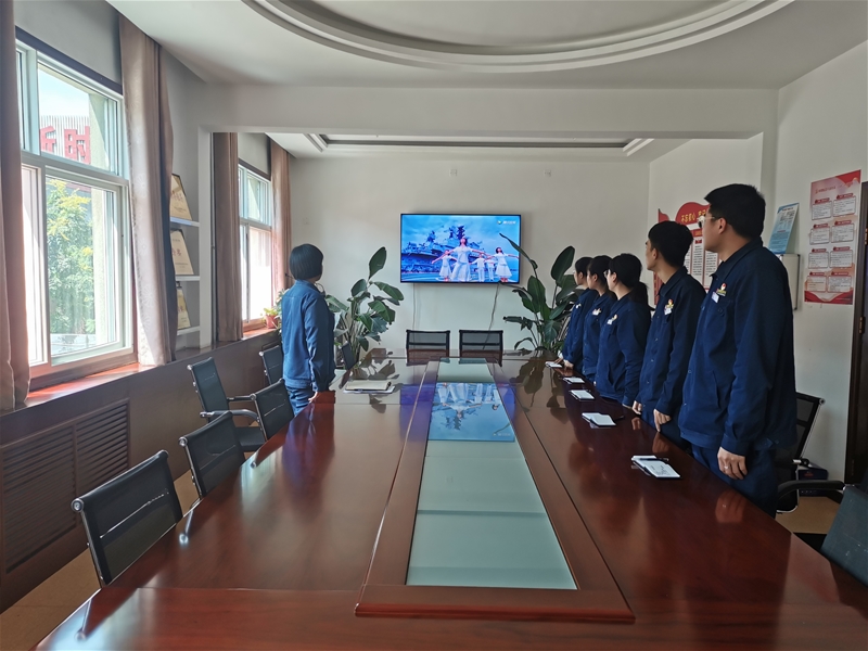 8月25日，儲運中心團委組織新進大學(xué)生開展“請黨放心 強國有我”主題團日活動